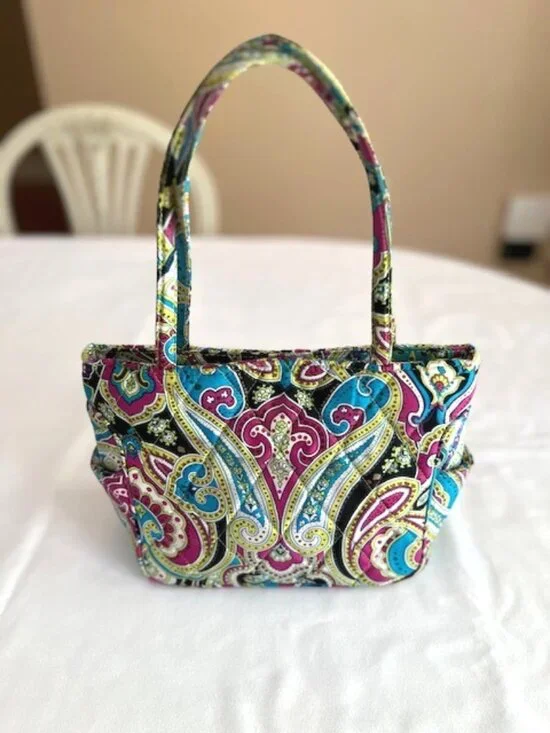 VERA BRADLEY | Bella Paisley Silk Quilted Handbag - Picture 2 of 13
